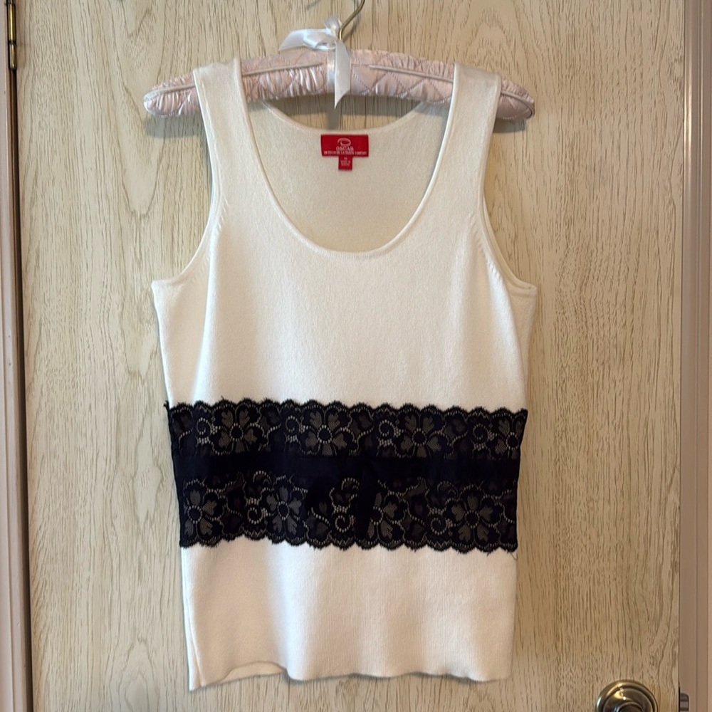 Oscar de la Renta White and Black Lace Tank Top